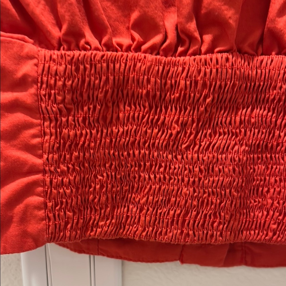 Red Sleeveless Button-Up Top cropped vest - Picture 10 of 13